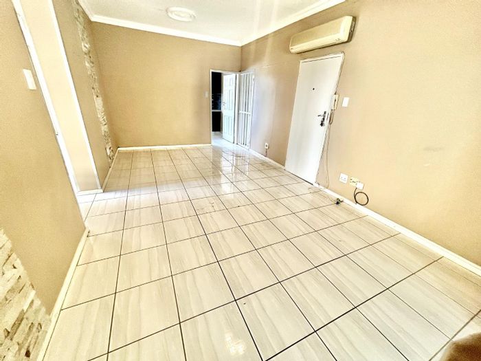 Property #2414570, Apartment Rental Monthly in Pioniers Park