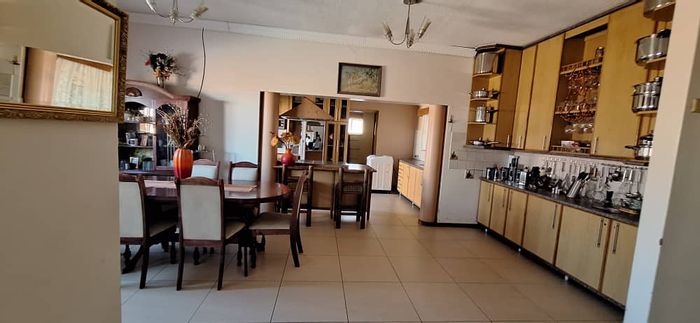 Property #2416318, House For Sale in Windhoek North