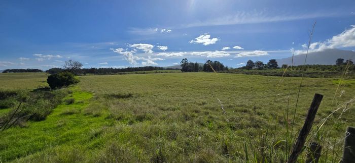 Farm for Sale in Mossel Bay Rural: Water access, spacious fields, and guest flat.