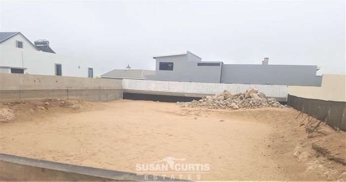 Kramersdorf For Sale: Vacant Land Residential with desert views and basement garages.