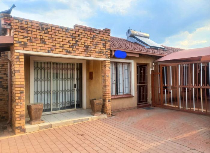 Property #2101243, House sold in Atteridgeville