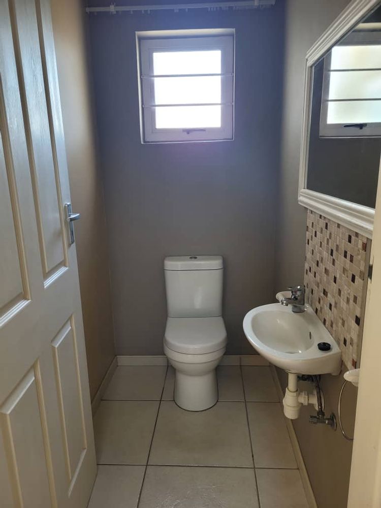 Guest toilet 