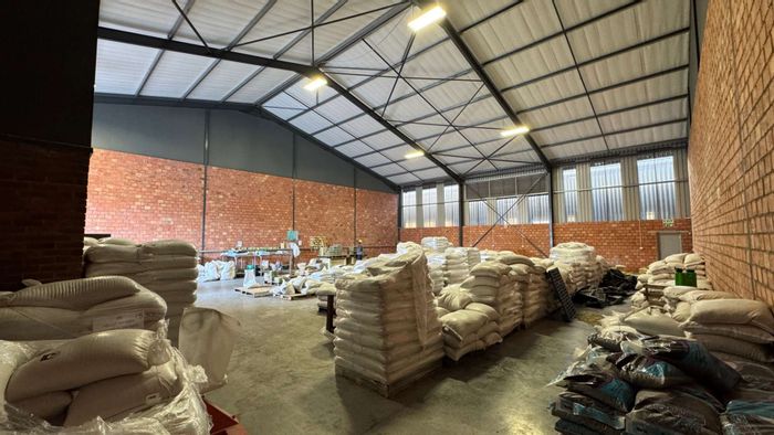 Industrial warehouse for rent in Greenbushes with solar power and secure access.