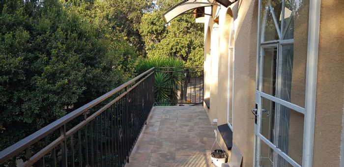 House To Rent in Brackenhurst: 2 Bedrooms, 2 Balconies, 2 Garages, Prepaid Utilities.