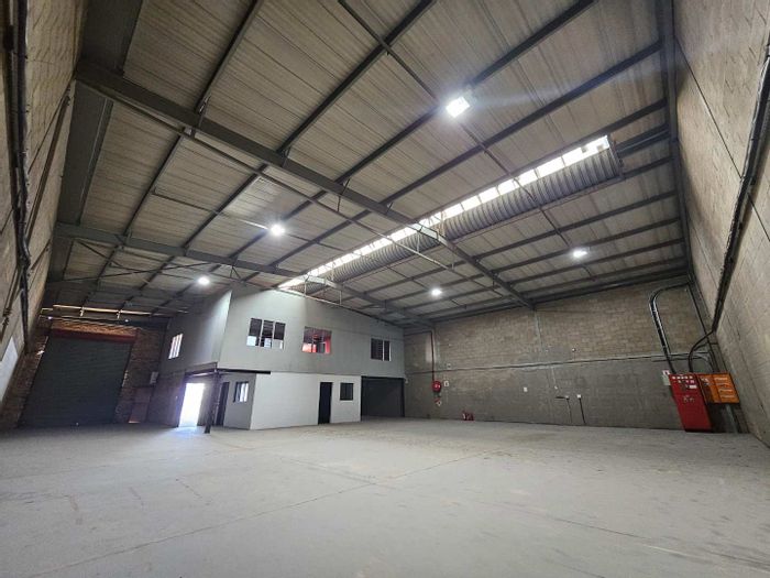 Industrial warehouse to rent in Kya Sands with 24-hour security and ample parking.