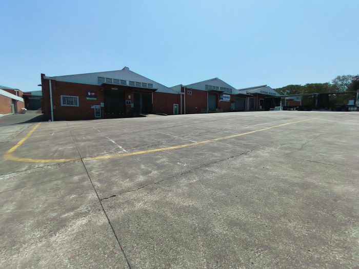 Industrial units to rent in Pinetown Central with security, parking, and access.