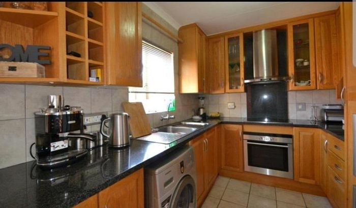2-Bedroom Apartment For Sale in Moreleta Park with pool, security, and solar geyser.