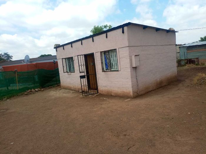 Property #2217064, House for sale in Soshanguve Ext
