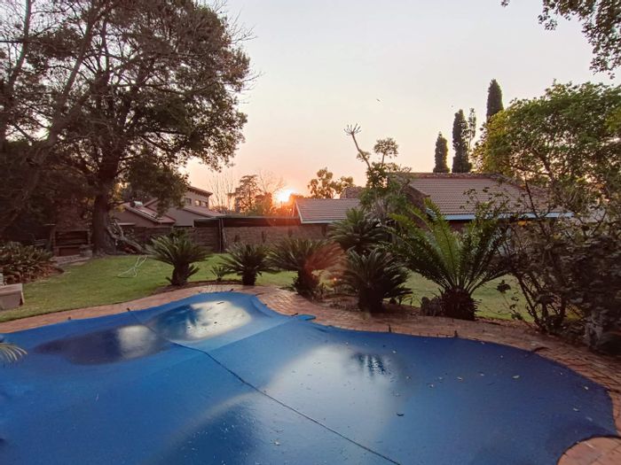 Rooihuiskraal House For Sale: 4 beds, flat, pool, garden, near schools.