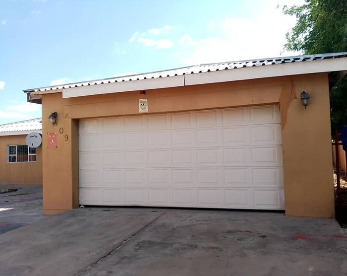 Property #2392306, House For Sale in Ondangwa Central
