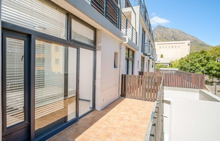 Property #2209646, Apartment for sale in Observatory