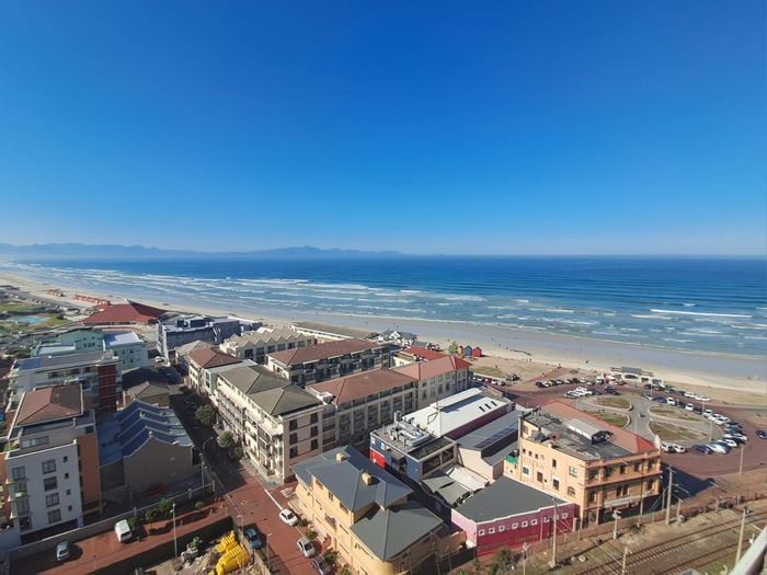 Property #2255436, Apartment pending sale in Muizenberg Central