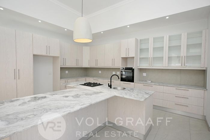 House For Sale in Waterfront: 4 Bedrooms, 3 Garages, Office, Outdoor Braai.