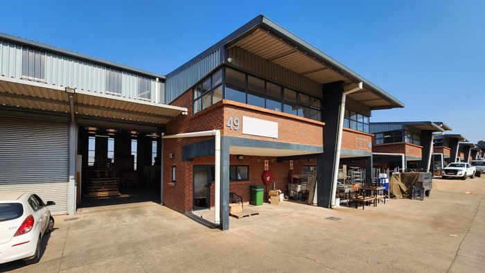 Industrial unit to rent in Waterfall Central with 24-hour security and truck access.