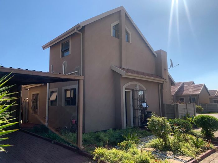 Property #2154265, Townhouse for sale in Vanderbijlpark South East 10