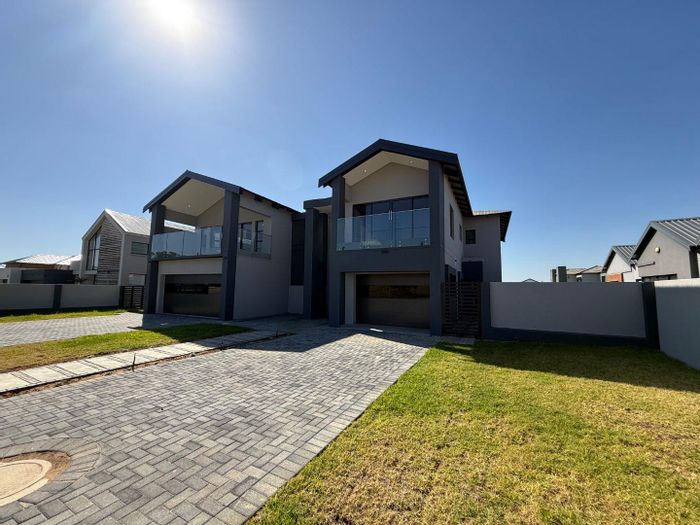 House For Sale in Six Fountains Estate: 4 Beds, Pool, Triple Garage, Inverter.