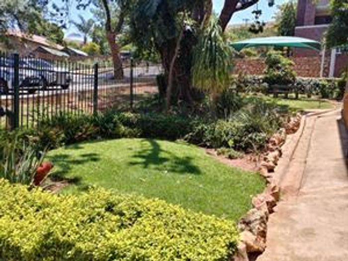 Property #2404692, Apartment For Sale in Waverley
