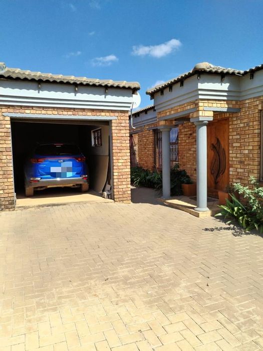Property #2137726, House for sale in Mamelodi East