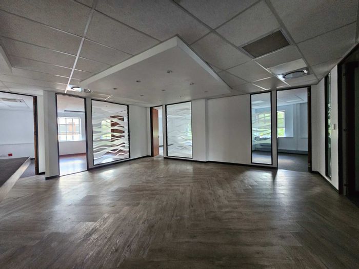 Bryanston Office To Rent: 351sqm, private kitchens, 24-hour security, easy accessibility.