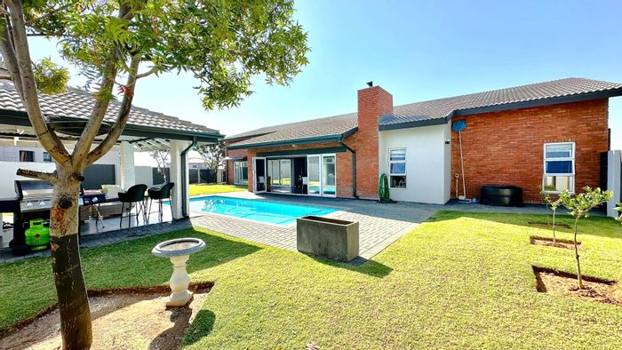 Property #2170612, House for sale in Six Fountains Residential Estate