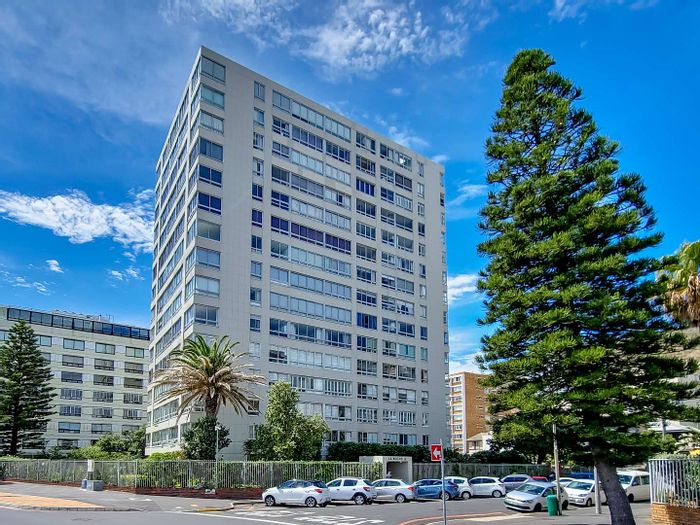 Property #2220751, Apartment for sale in Sea Point