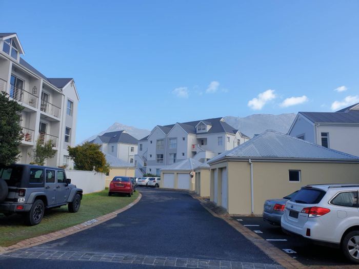 Property #2246017, Apartment rental monthly in Scott Estate