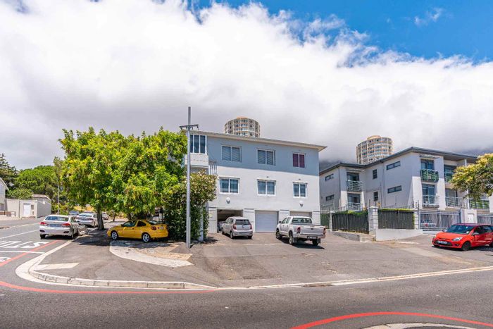 Property #2208526, Apartment sold in Vredehoek