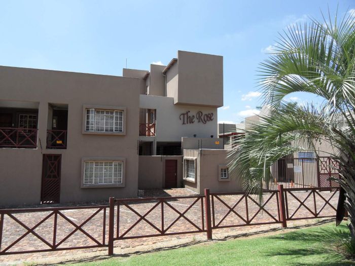 Property #2186412, Townhouse for sale in Corlett Gardens