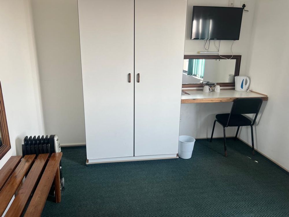 Standard twin bedroom