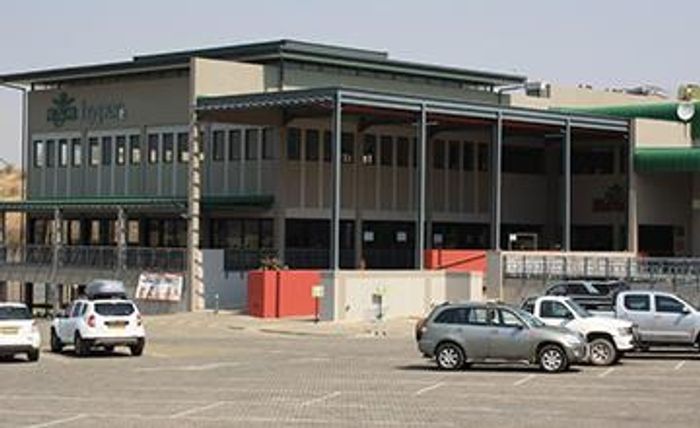 Property #2003753, Retail rental monthly in Lafrenz Industrial