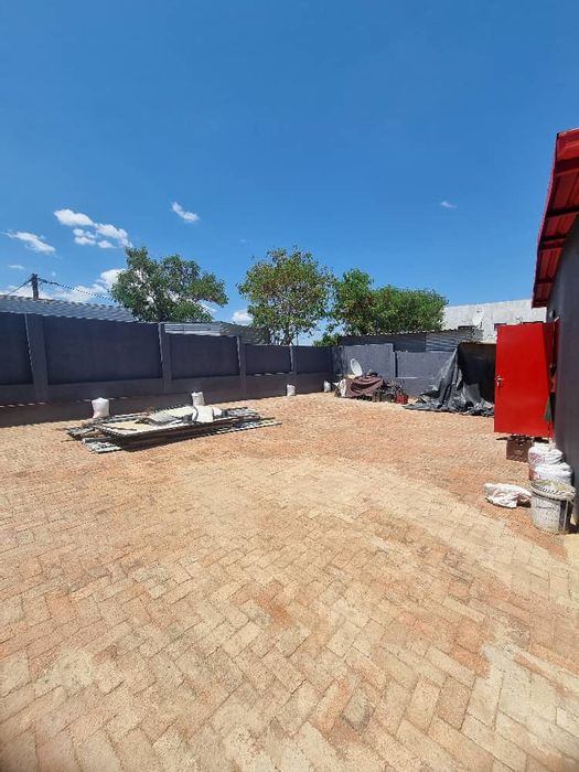 Property #2217395, House for sale in Katutura