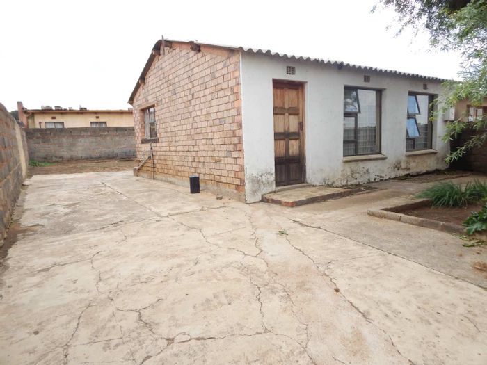 Property #2222581, House for sale in Zola