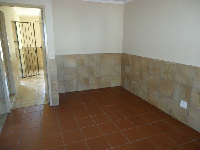 Property #2203401, Apartment rental monthly in Villieria