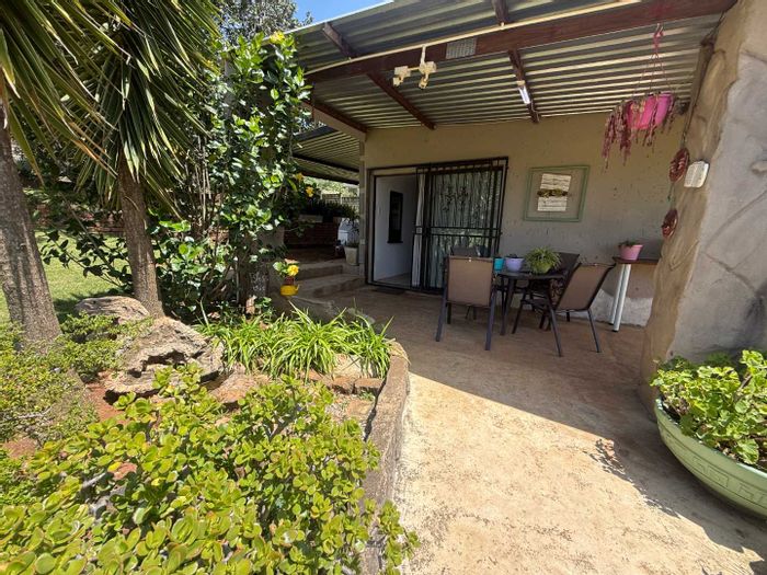 Property #2478583, Cottage Rental Monthly in Rangeview