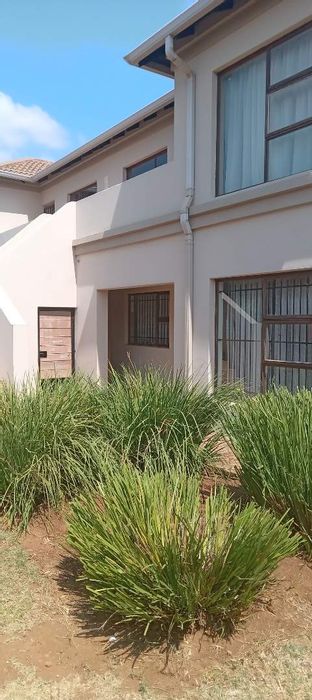 Property #2190595, Apartment for sale in Hartbeespoort