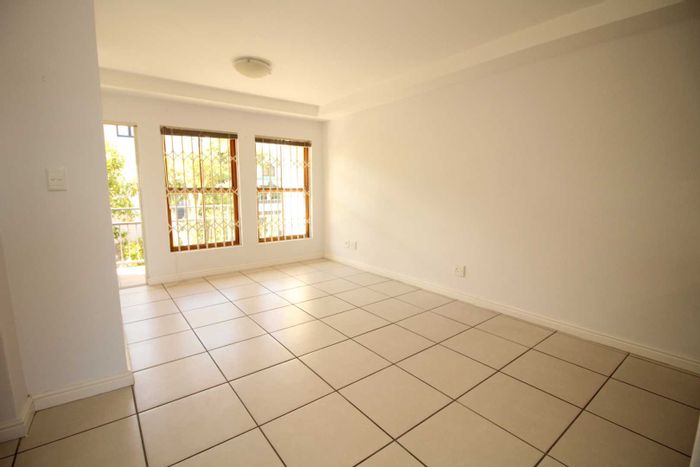 Property #2150544, Apartment rental monthly in Sea Point