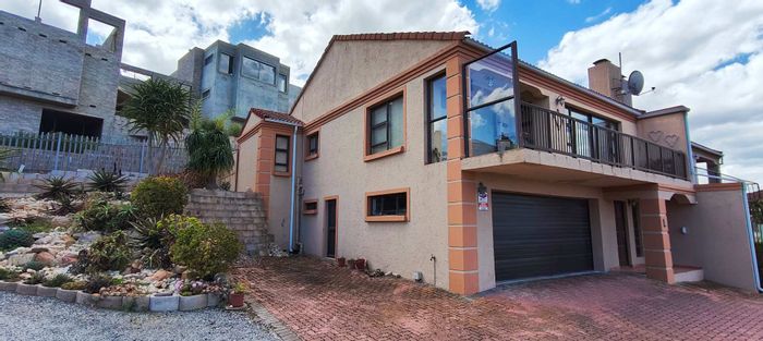 Island View Townhouse For Sale: No levies, sea views, pet-friendly, garage access.