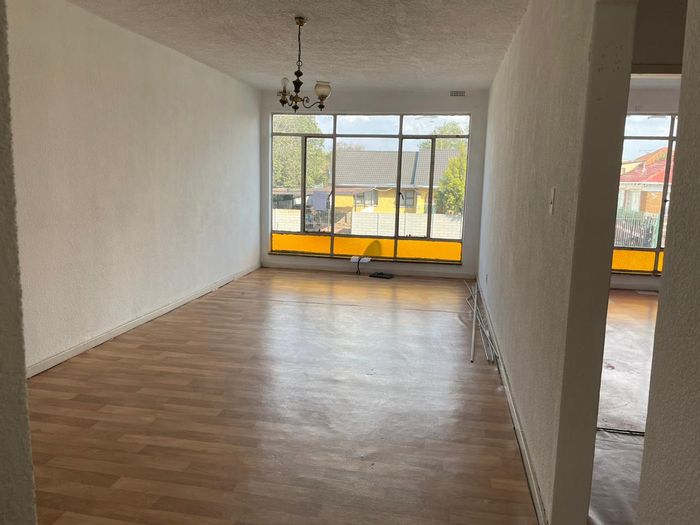 For Sale: 2-bedroom apartment in Elsburg with spacious living area and kitchen.