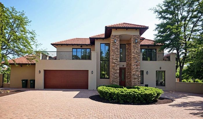 For Sale: Spacious Roodeplaat house with pool, balconies, and office space.