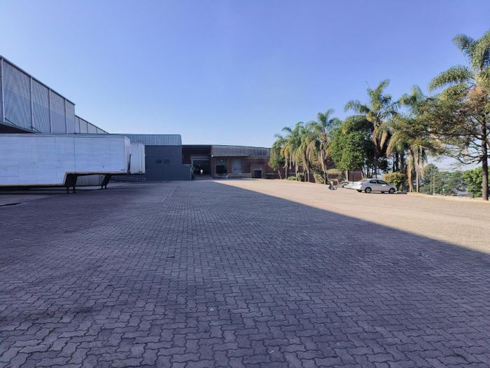 Industrial space to rent in Hammarsdale Central with 24-hour security and ample parking.