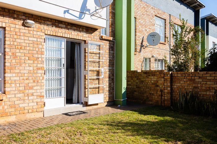 Property #2260374, Townhouse for sale in Theresapark