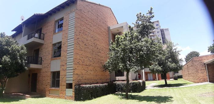 Property #2208877, Apartment for sale in Hatfield
