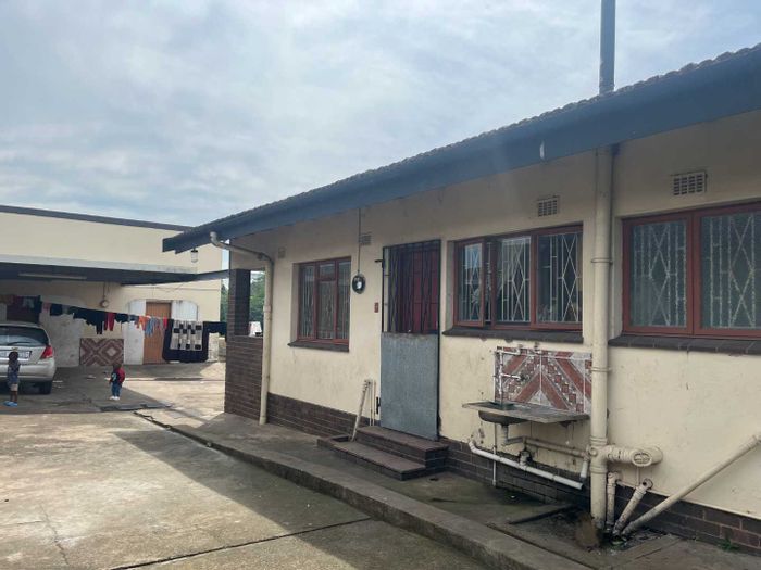 Clare Hills House For Sale: 10 bedrooms, outbuildings, vacant land, investment potential.