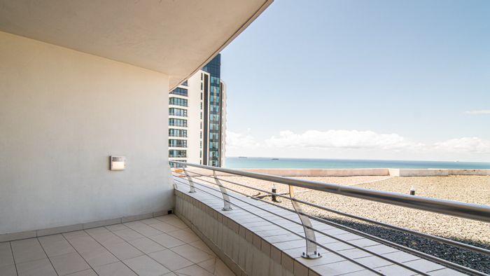 For Sale: Apartment in Umhlanga Rocks Central with sea views and amenities access.