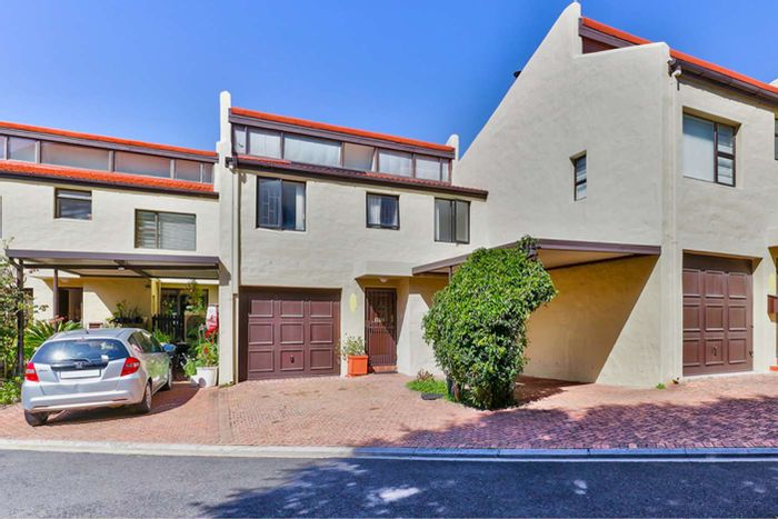 Property #2063447, Townhouse sold in Hout Bay Central
