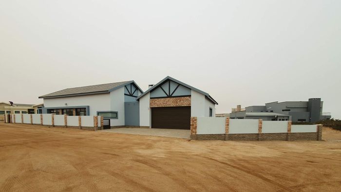 Modern 3-Bedroom House for Sale in Henties Bay Central with Sea Views!