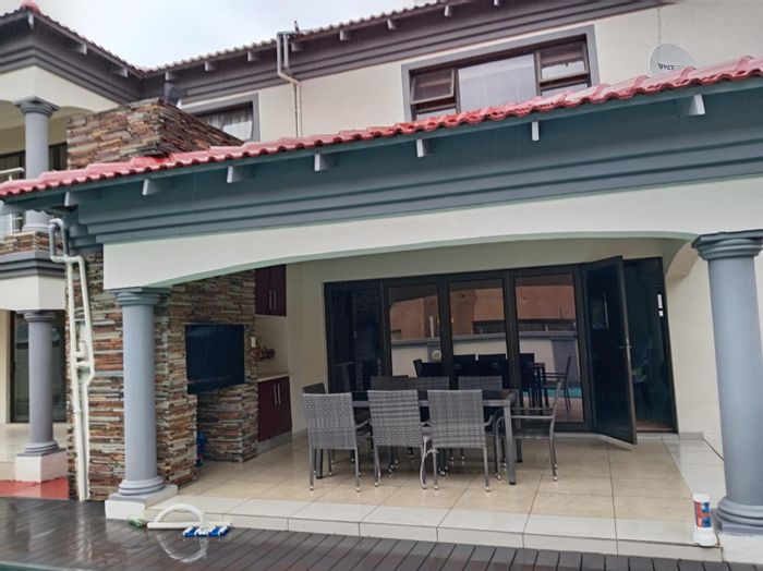 Property #2426535, House For Sale in Chantelle