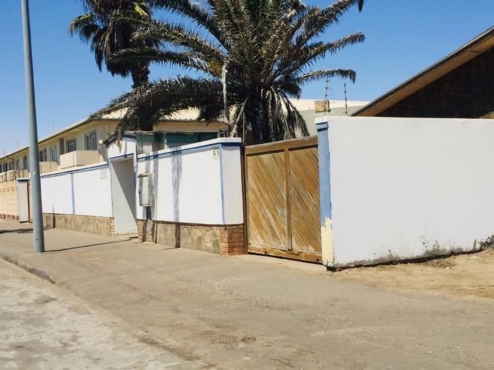 Property #2422557, House For Sale in Walvis Bay Central