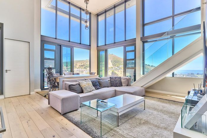 Property #2101281, Penthouse for sale in Cape Town