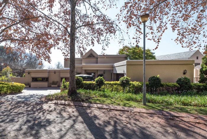 Property #2198399, House for sale in Dainfern Golf Estate